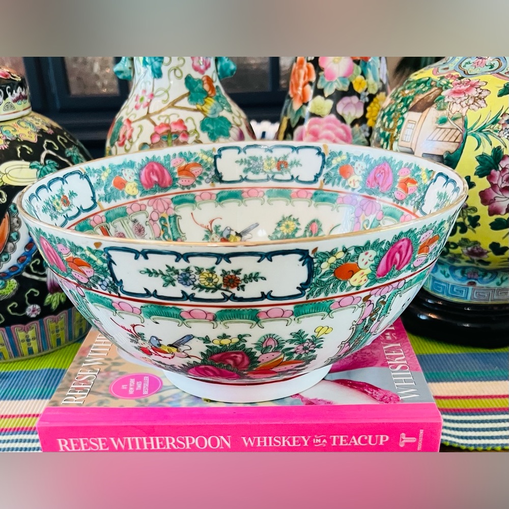 Vintage Chinese large Rose Medallion bowl, hand painted.  Famille Rose 10”